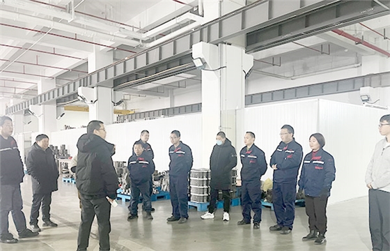 艾迪機(jī)器生產(chǎn)小組會(huì)議.jpg
