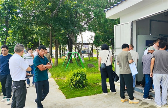 中山市民眾街道治水辦帶沙仔村村民代表考察參觀大排村真空排水系統(tǒng).jpg